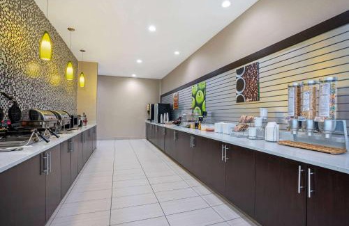 Wellborn Hotel | La Quinta by Wyndham College Station South