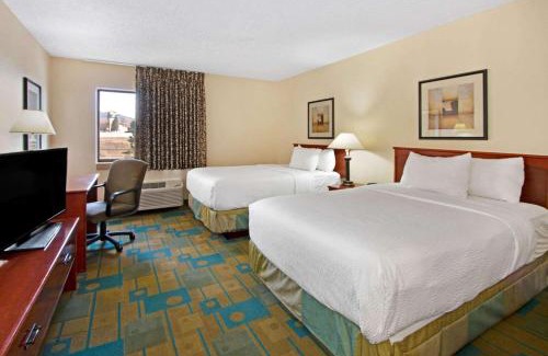 Albuquerque Hotel | La Quinta by Wyndham Albuquerque Journal Ctr NW