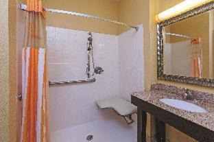 Texas Gulf Coast Region Hotel | La Quinta by Wyndham Angleton