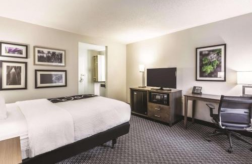 Lindridge-Martin Manor Hotel | La Quinta by Wyndham Atlanta Midtown - Buckhead