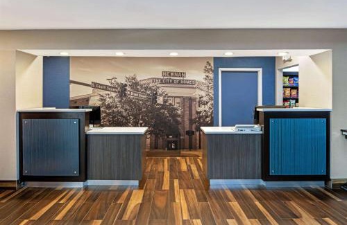 Newnan Hotel | La Quinta by Wyndham Atlanta South - Newnan