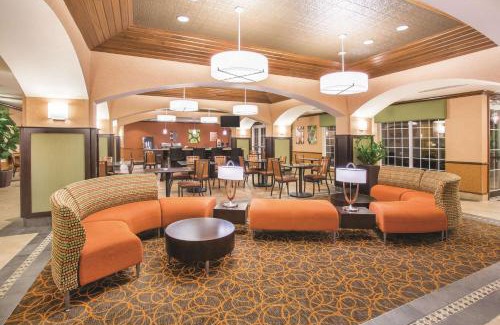 Bentonville Hotel | La Quinta by Wyndham Bentonville