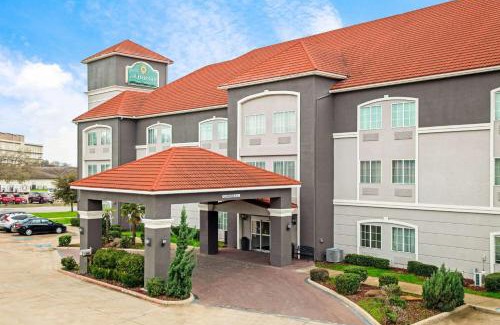 Cleburne Hotel | La Quinta by Wyndham Cleburne