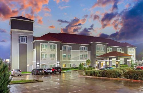 Cleburne Hotel | La Quinta by Wyndham Cleburne