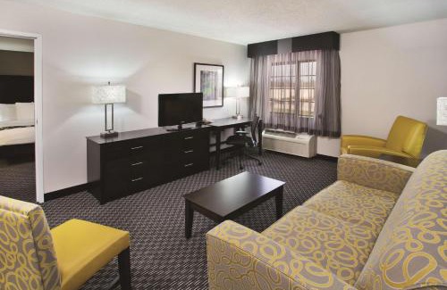 Clifton Hotel | La Quinta by Wyndham Clifton/Rutherford
