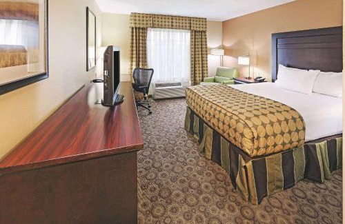Dickinson Hotel | La Quinta by Wyndham Dickinson