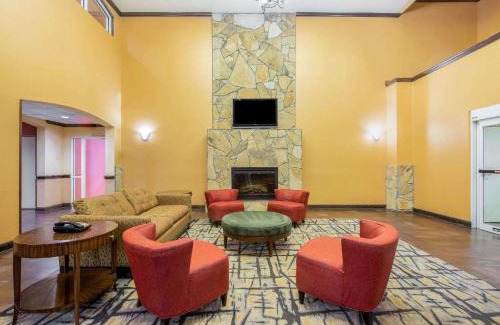 Eastland Hotel | La Quinta by Wyndham Eastland