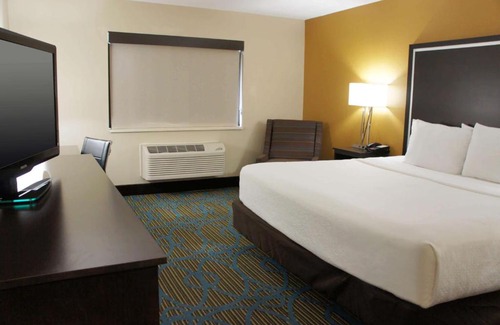 Emporia Hotel | La Quinta by Wyndham Emporia