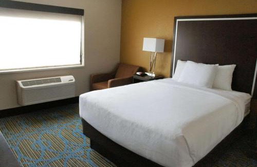 Emporia Hotel | La Quinta by Wyndham Emporia