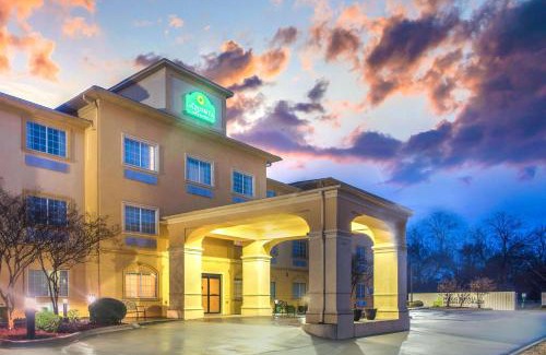 Fort Smith Hotel | La Quinta by Wyndham Fort Smith