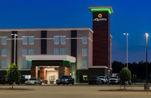 Gonzales Hotel | La Quinta by Wyndham Gonzales LA