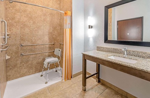 Guthrie Hotel | La Quinta by Wyndham Guthrie