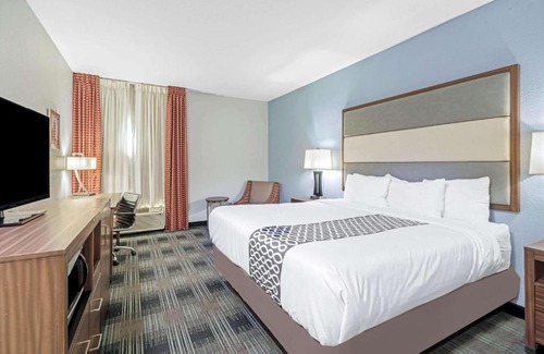 Guthrie Hotel | La Quinta by Wyndham Guthrie