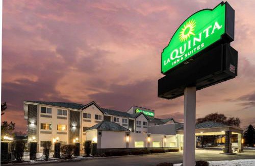 Logan Hotel | La Quinta by Wyndham Logan