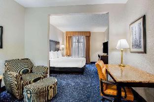 Mount Laurel Hotel | La Quinta by Wyndham Mt. Laurel - Philadelphia