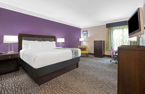 Pearland Hotel | La Quinta by Wyndham Pearland