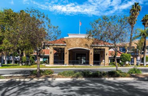 Pomona Hotel | La Quinta by Wyndham Pomona