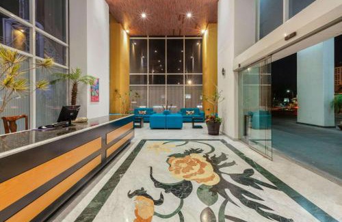 Angelopolis Hotel | La Quinta by Wyndham Puebla Palmas Angelopolis