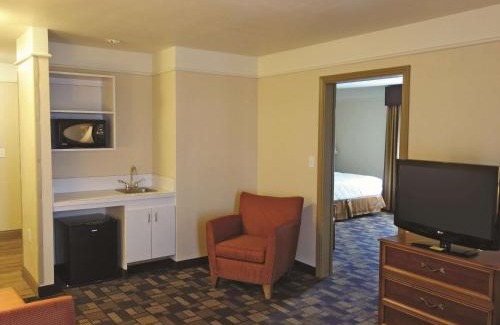 Seguin Hotel | La Quinta by Wyndham Seguin