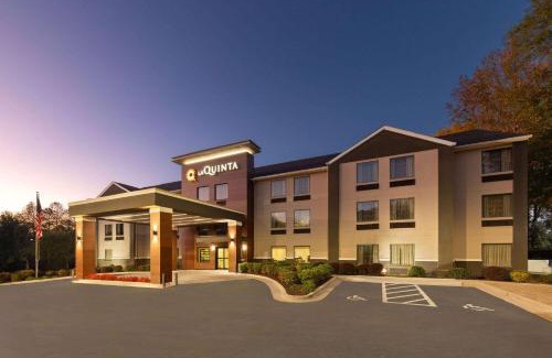 Snellville Hotel | La Quinta by Wyndham Snellville - Stone Mountain
