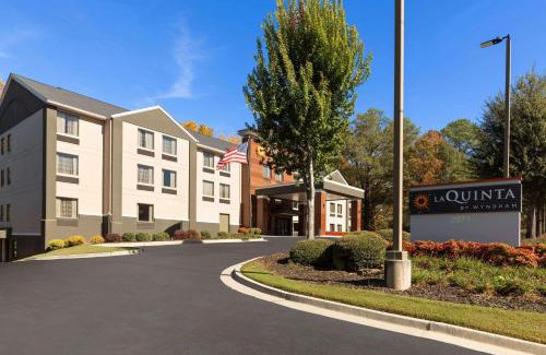 Snellville Hotel | La Quinta by Wyndham Snellville - Stone Mountain