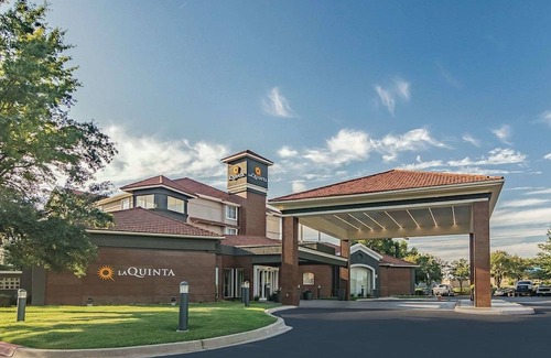 Norman Hotel | La Quinta by Wyndham Oklahoma City Norman