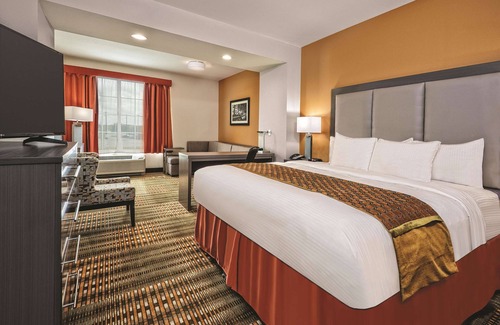 San Antonio Hotel | La Quinta by Wyndham San Antonio by Frost Bank Center