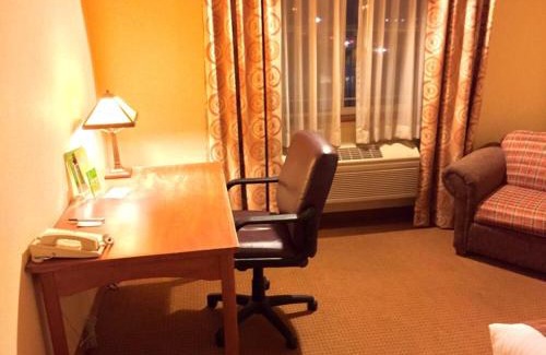 Salmon Creek Hotel | La Quinta by Wyndham Vancouver