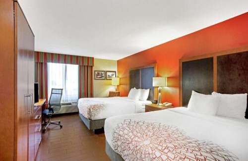 Williamsburg Hotel | La Quinta by Wyndham Williamsburg Historic Area