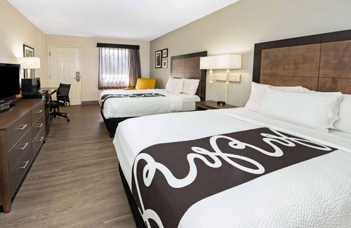 West Palm Beach Hotel | La Quinta Inn by Wyndham West Palm Beach - Florida Turnpike