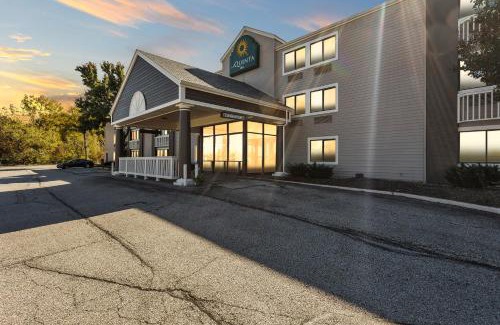 Independence Hotel | La Quinta Inn by Wyndham Cleveland Independence