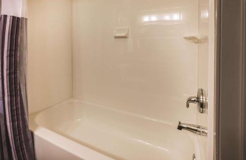 Indianapolis Hotel | La Quinta Inn by Wyndham Indianapolis North
