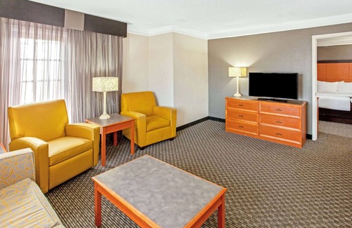 Wichita Falls Hotel | La Quinta Inn by Wyndham Wichita Falls
