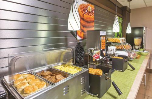 St. Johns Hotel | La Quinta Inn by Wyndham Austin North