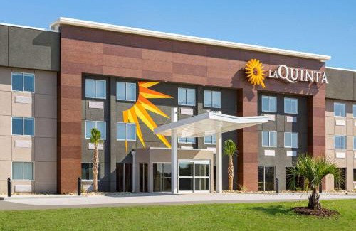 Dentsville Hotel | La Quinta Inn by Wyndham Columbia NE Fort Jackson