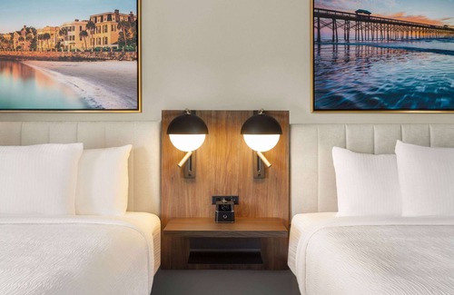 Dentsville Hotel | La Quinta Inn by Wyndham Columbia NE/Fort Jackson