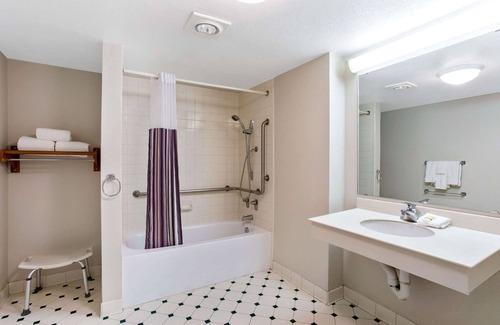 North Westminster Hotel | La Quinta Inn by Wyndham Denver Northglenn