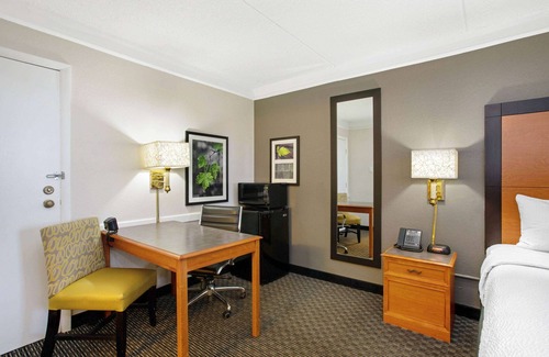 Golden Hotel | La Quinta Inn by Wyndham Denver Golden