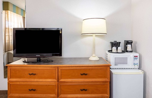 El Paso Hotel | La Quinta Inn by Wyndham El Paso West