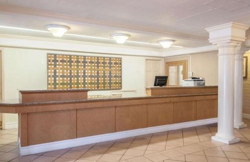 Terrytown Hotel | La Quinta Inn by Wyndham New Orleans West Bank/Gretna