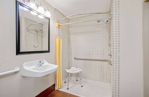 Central City Hotel | La Quinta Inn & Suites by Wyndham Corpus Christi Airport