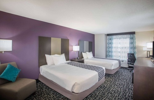 Mitchell Hotel | La Quinta Inn & Suites by Wyndham Pontoon Beach