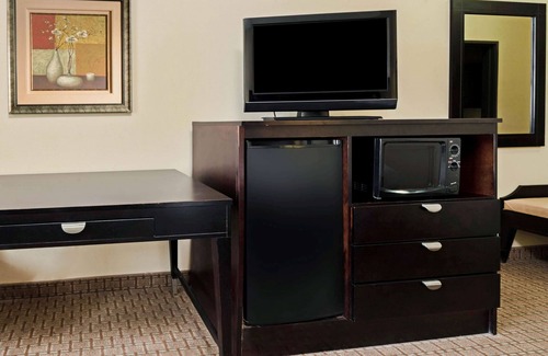 Morgan City Hotel | La Quinta Inn & Suites by Wyndham Morgan City