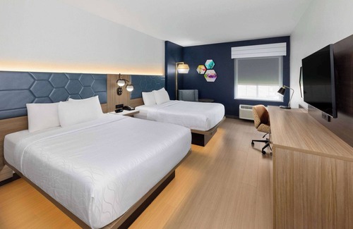 San Antonio Hotel | La Quinta Inn & Suites by Wyndham San Antonio Northwest