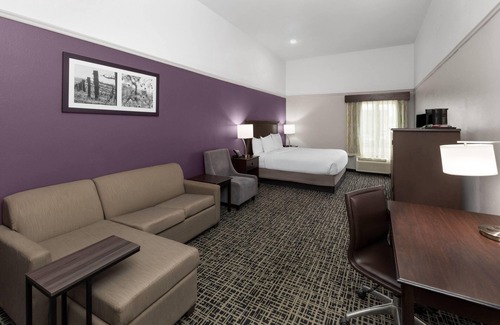 Brownwood Hotel | La Quinta Inn & Suites by Wyndham Brownwood