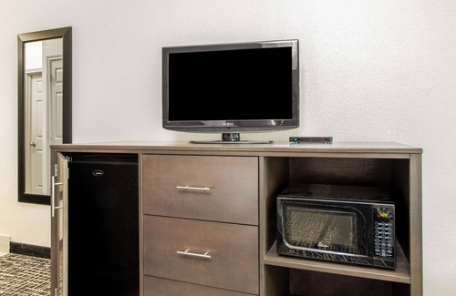 Hillsboro Hotel | La Quinta Inn & Suites by Wyndham Hillsboro
