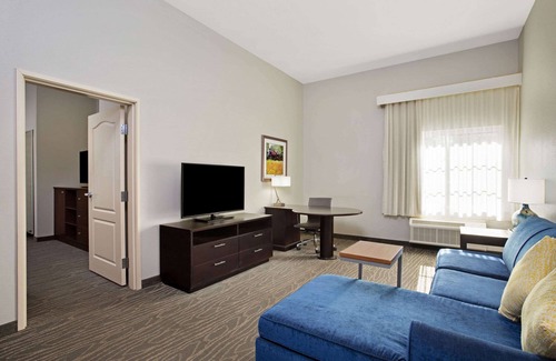 Palestine Hotel | La Quinta Inn & Suites by Wyndham Palestine