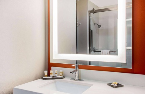 Pittsburg Hotel | La Quinta Inn & Suites by Wyndham Pittsburg