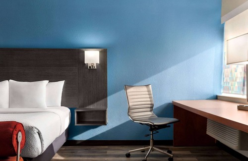 Tinley Park Hotel | La Quinta Inn & Suites by Wyndham Chicago Tinley Park