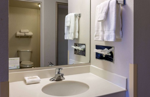 Blountville Hotel | La Quinta Inn & Suites by Wyndham Kingsport TriCities